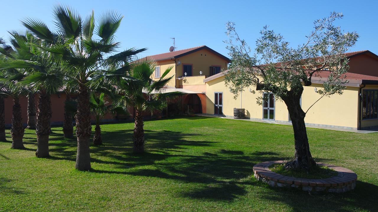 Agriturismo Masseria I Risi Guest House Sant'Eufemia Lamezia Ngoại thất bức ảnh
